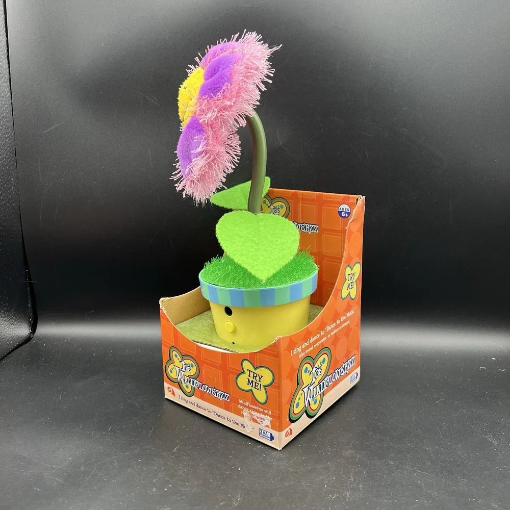 Gemmy Animated WILDFLOWERZZ Dance To The Music Purple Pink Dancing Flower Pot